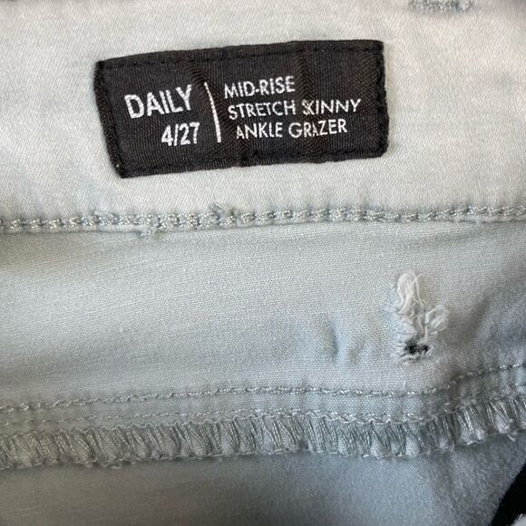 Buffalo David Bitton Stretch Skinny Jeans Size 4/27 EUC - Picture 5 of 6